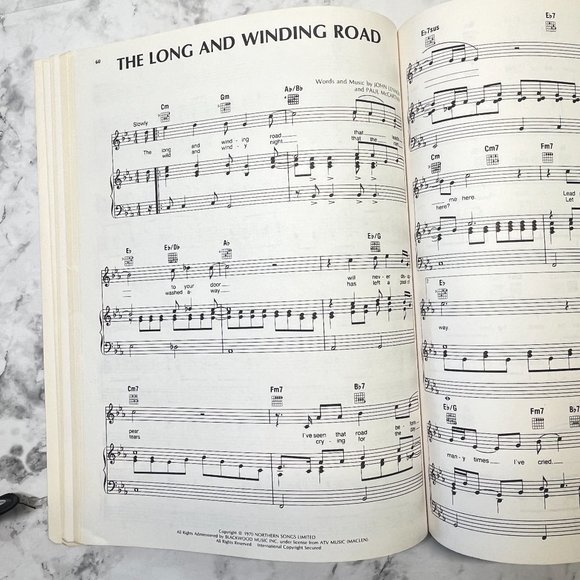 The Best Of The Beatles 25 Greatest Hits Songbook Sheet Music Piano Vocal Guitar - Picture 5 of 7